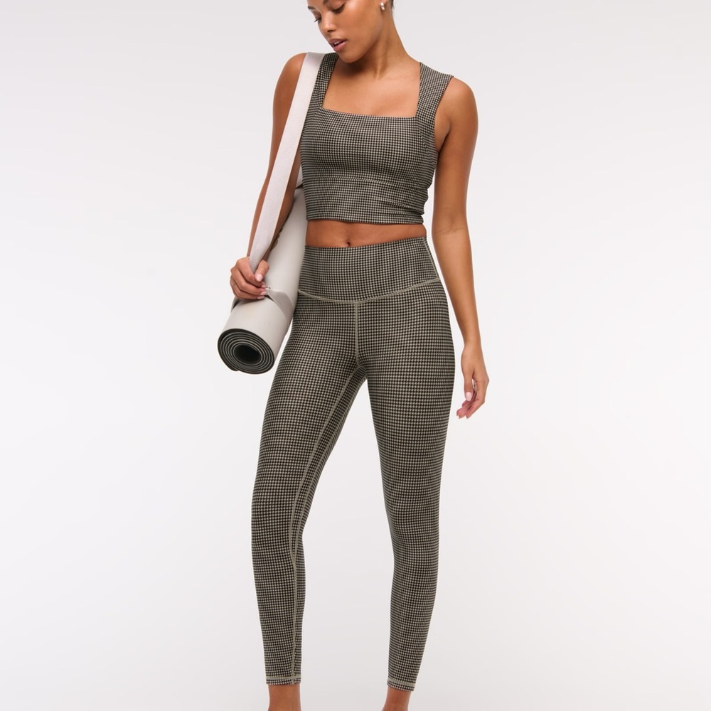 Abercrombie YPB houndstooth workout set NWT